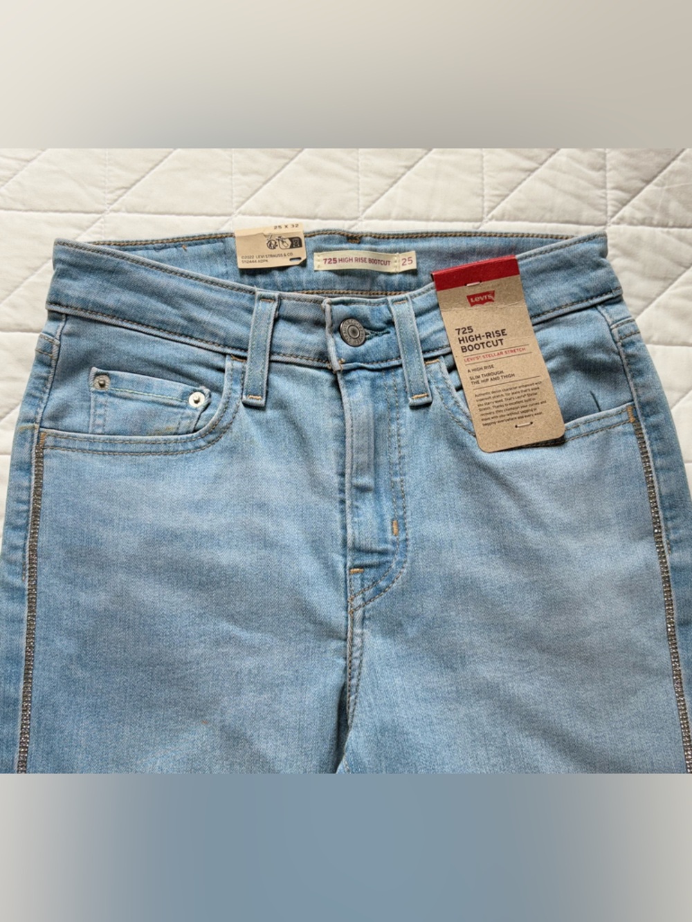 Levi's 725 High Rise Bootcut Jeans Rhinestone Side Stripe NWT 25x32 - Picture 3 of 8